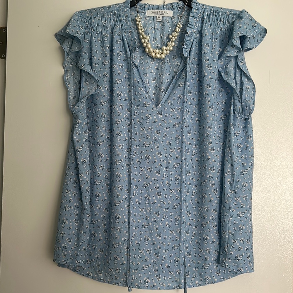 NWOT Sweet Rain Light Blue floral Blouse